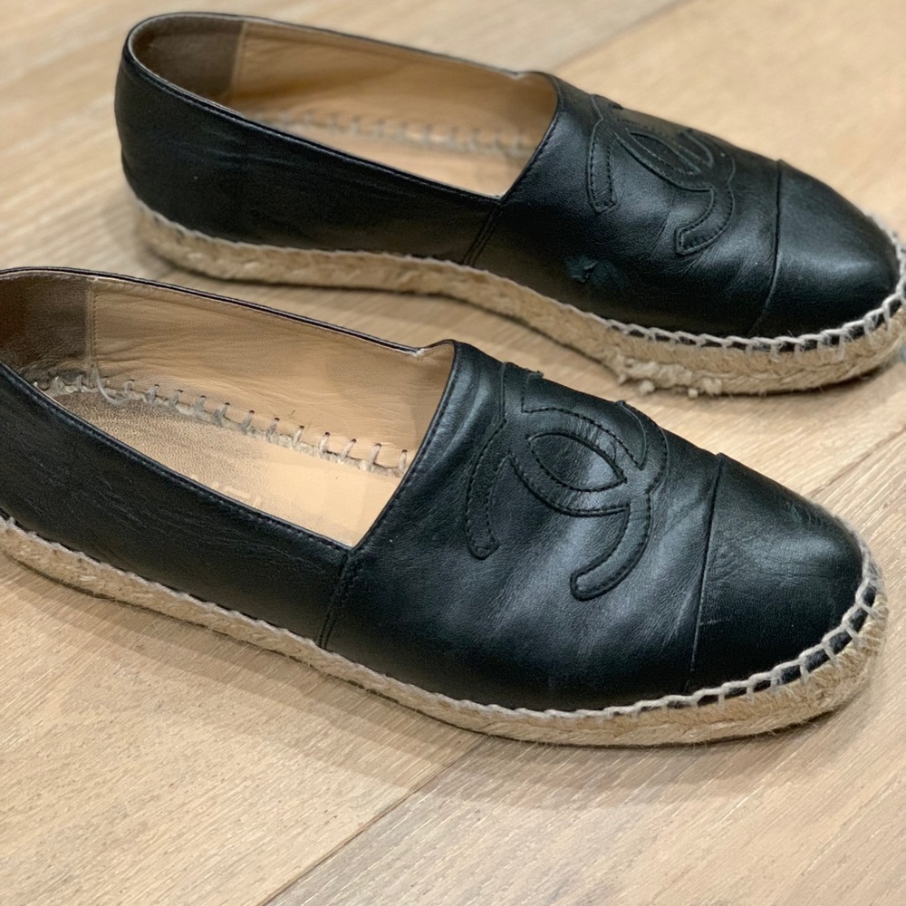 CHANEL Black Leather Espadrille Flats - Picture 4 of 5